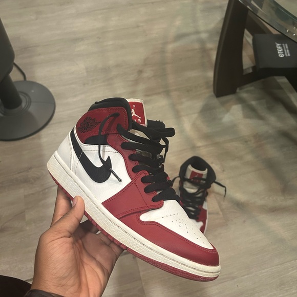 Jordan 1 mid Chicago 2020 - Picture 8 of 8